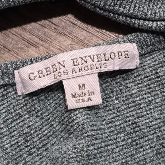 Green Envelope Los Angeles Sleeveless Choker Collar V Cut Front Tunic Blouse Top - Picture 6 of 7